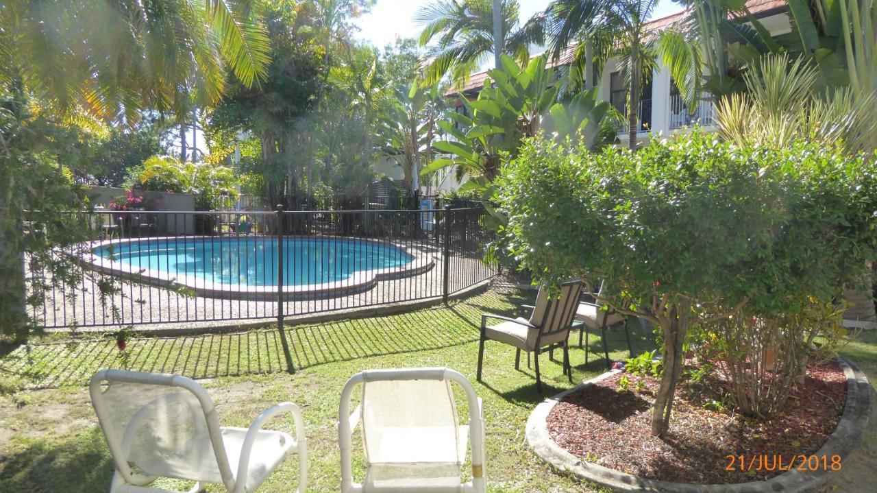 Tower Court Motel - Adults Only Haven Hervey Bay Exterior photo